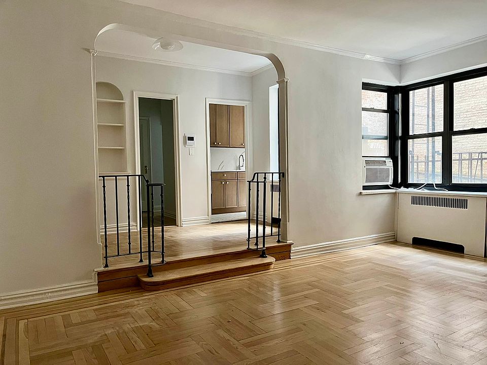 1st image of 95 Park Ter E APT 1A