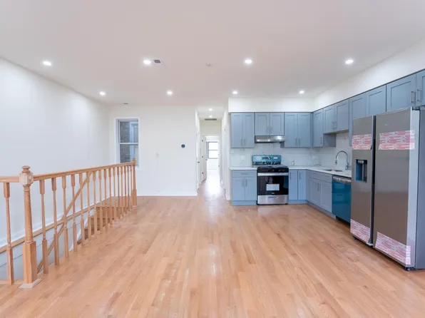 3331 S Wallace St #2, Chicago, IL 60616