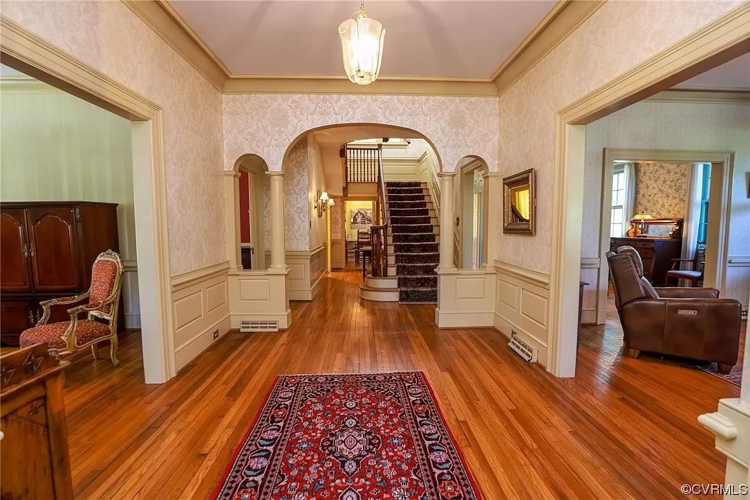 614 S Main St, Blackstone, VA 23824 | Zillow