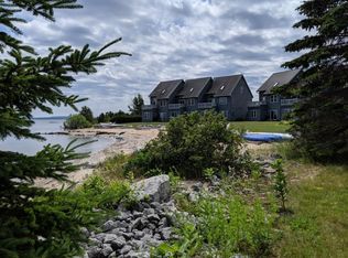 1377 N State St APT 20, Saint Ignace, MI 49781