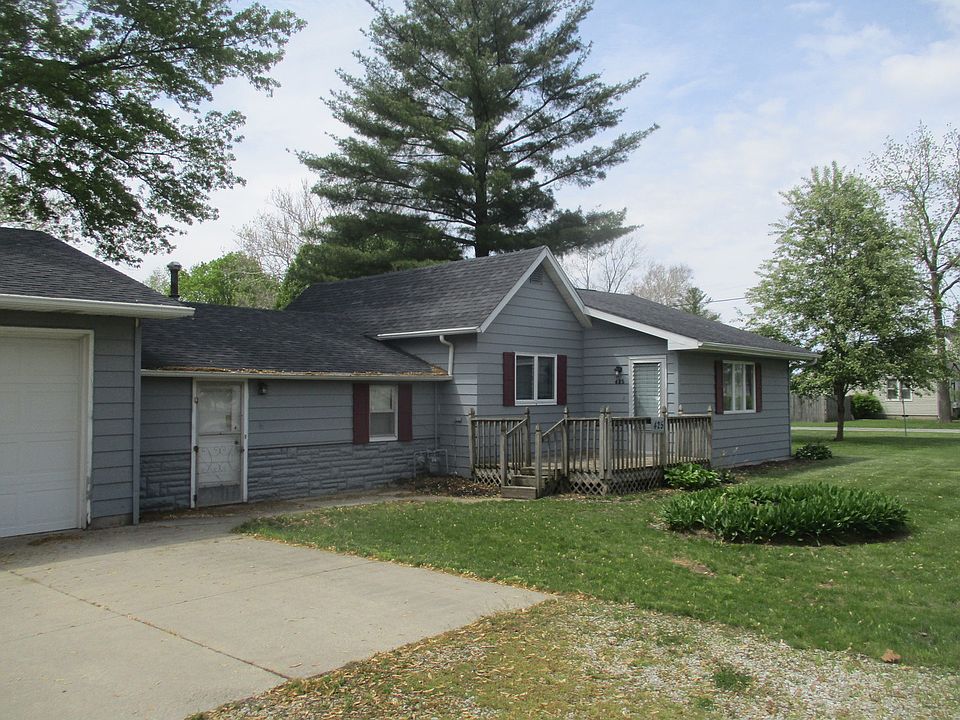 425 N Indiana St, Atwood, IL 61913 Zillow