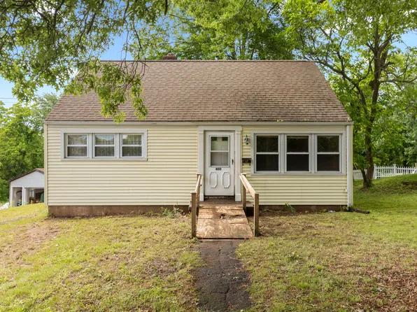 400 Long Hill Road, Wallingford, CT 06492