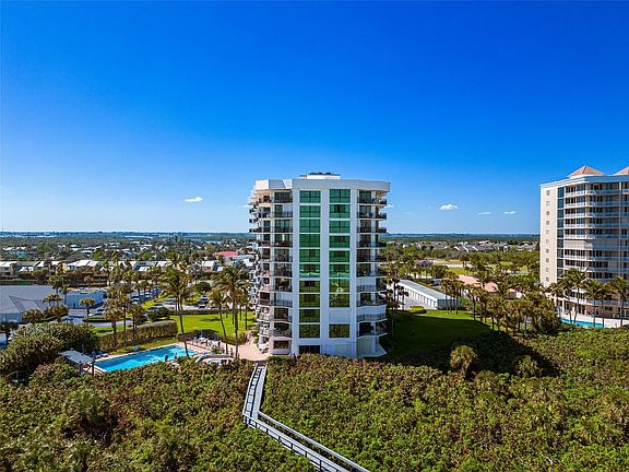 2nd image of 2800 N Highway A1a #804