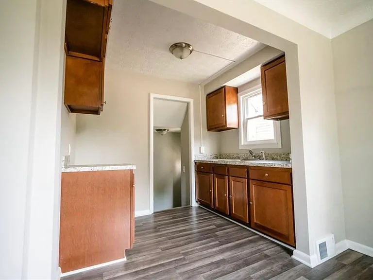 836 Nela View Rd — Photo 14