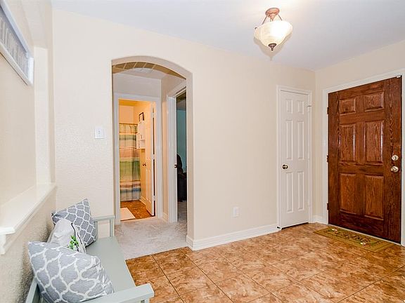 3rd image of 19754 Summerlin Dr