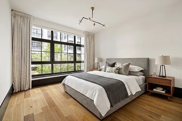 Bedroom, photo 1