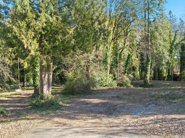 18304 Shady Hollow Way, West Linn, OR 97068