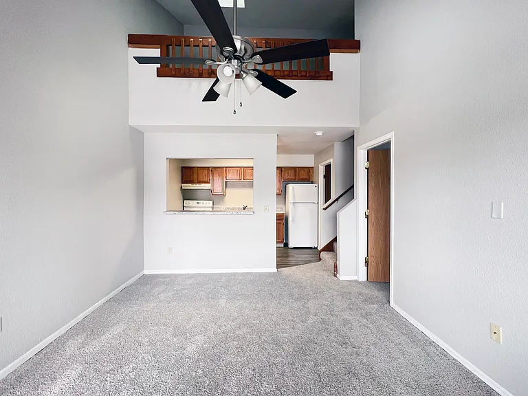 2550 N Limestone St — Photo 18