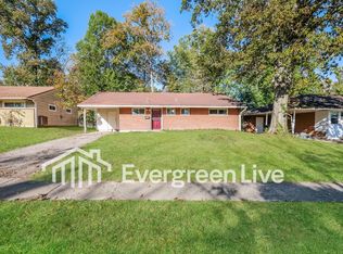 8715 Desoto Dr, Cincinnati, OH 45231