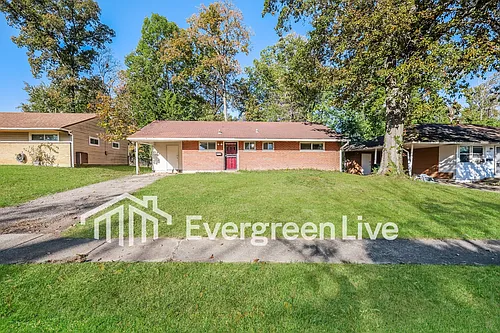 8715 Desoto Dr Photo 1