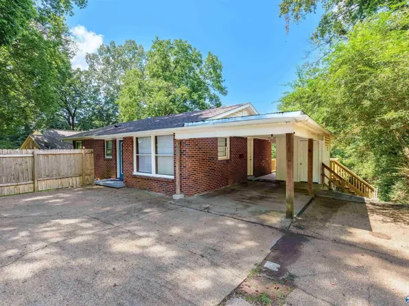 524 Crest St, Florence, AL 35630