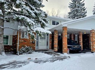 2815 N Palliser Dr SW #14, Calgary, AB T2V3S8