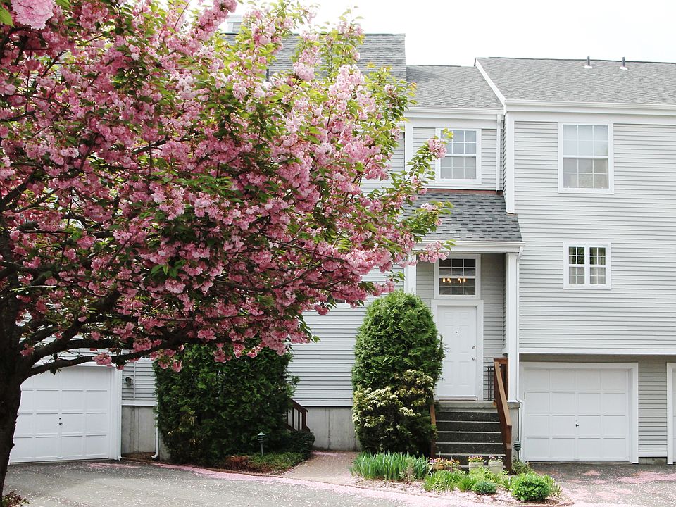 Norwalk Townhouse