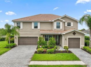 2392 Fallglo St, Naples, FL 34120
