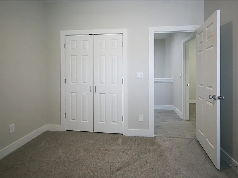 5113 Hershe St #B — Photo 26