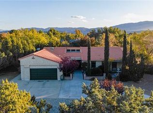2210 W Avenue O, Palmdale, CA 93551