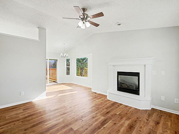 2nd image of 5102 N Blackhawk St