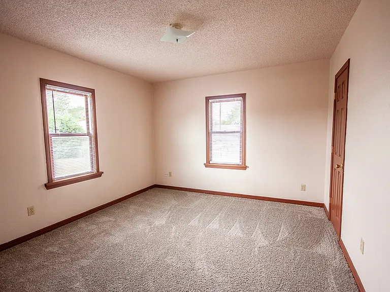 9 Pineway Blvd — Photo 11