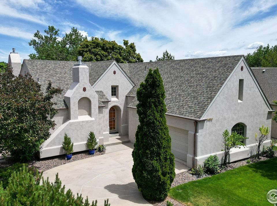 1st image of 4403 Chateau Dr