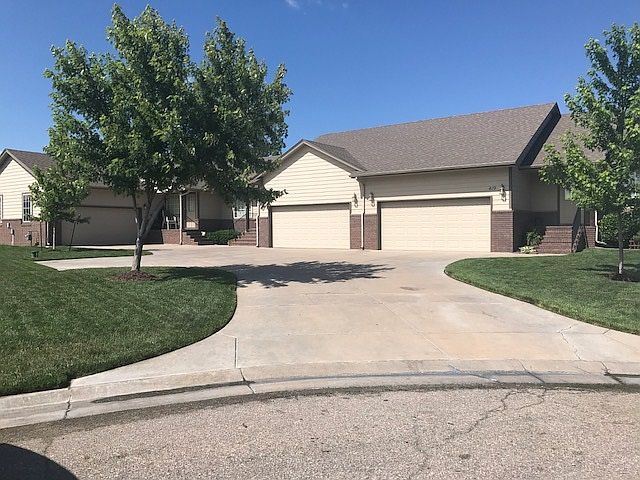 1st image of 415 W Odell Ct #415-417-419