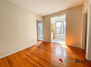 3127 35th St APT 2, Astoria, NY 11106