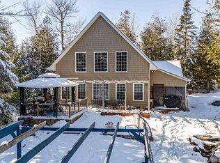 97 Lakeview Ave, New Maryland, NB E3C1W7