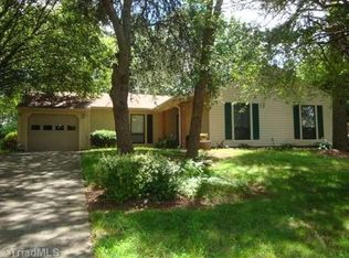 4027 Village Pl, Winston Salem, NC 27127