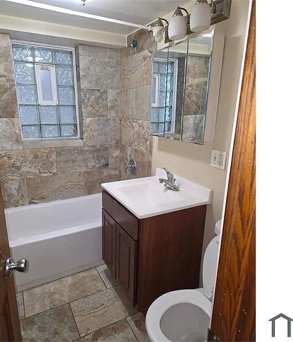 2 bed, 900 sqft, $1,250 — Photo 4