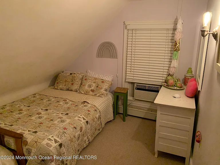 19 Webb Ave #2 — Photo 24