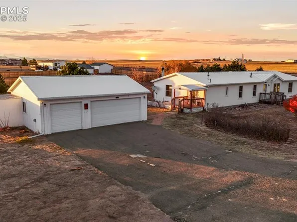 21105 McDaniels Rd, Calhan, CO 80808