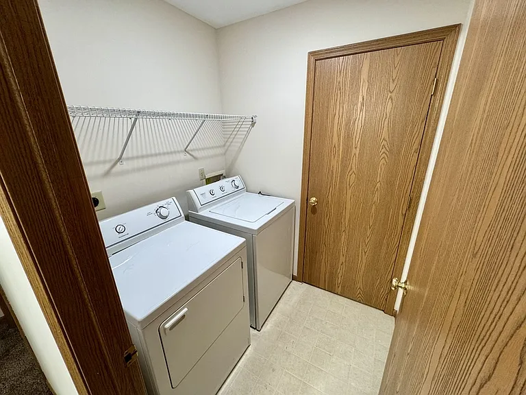 426 Oakwood Ave #I — Photo 5
