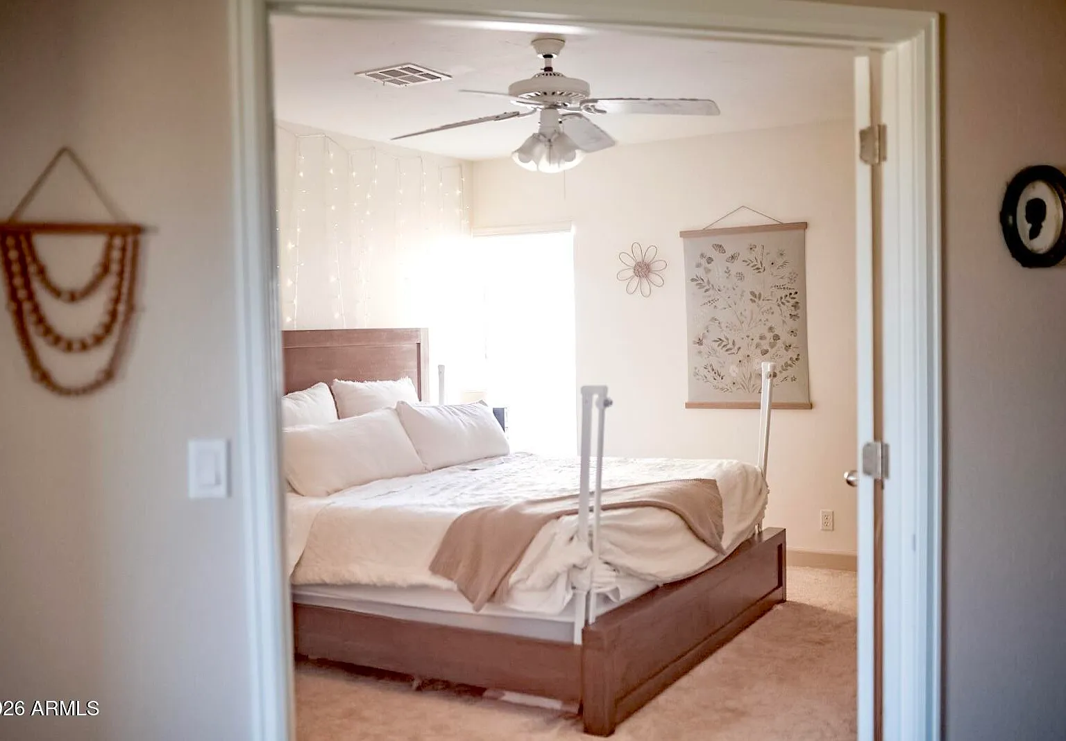 3 bed, 2.0 bath, 1380 sqft, $2,400 — Photo 4