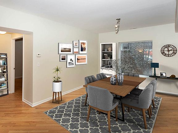3rd image of 3207 W Argyle St APT 2E