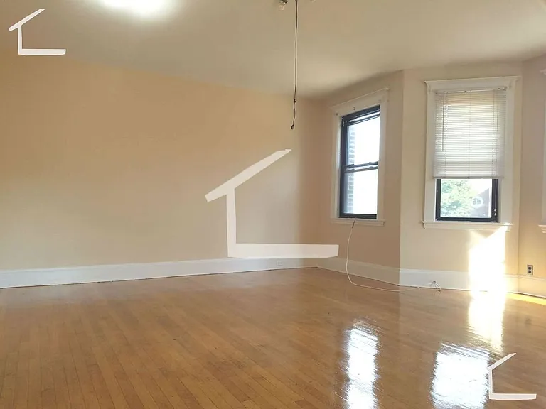 215 Chestnut Hill Ave #3C — Photo 4