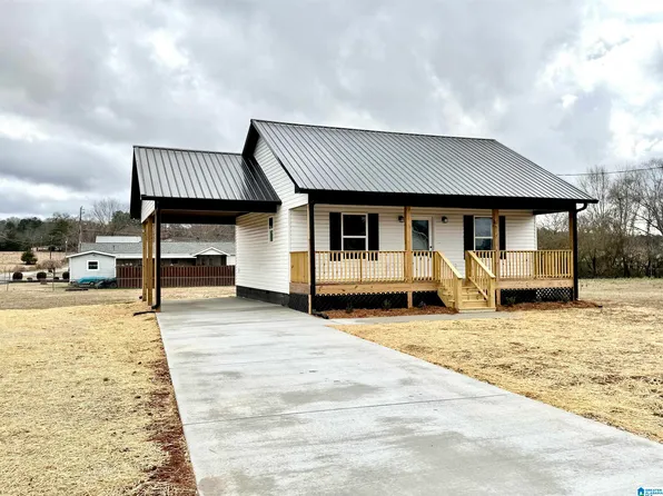 1500 Stone Creek Dr, Weaver, AL 36277