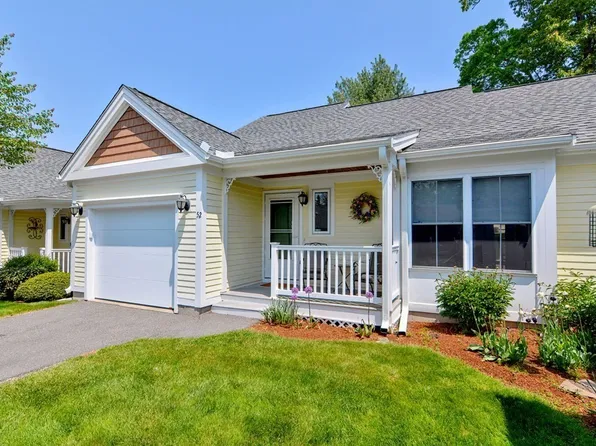 52 Village Dr #52, Marlborough, MA 01752