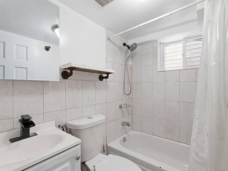 199 Ege Ave #199A — Photo 14