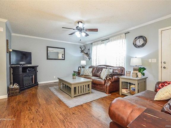 5th image of 9661 Country Living Dr
