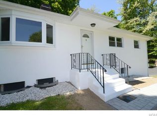 182 Dogwood Rd, Cortlandt Manor, NY 10567