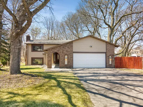 5331 Reed Pl, White Bear Township, MN 55110