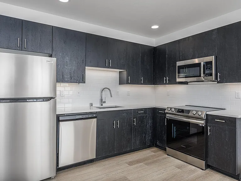 West Vine Townhomes — Photo 7