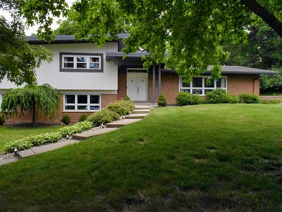 2nd image of 2440 Twigwood Ln