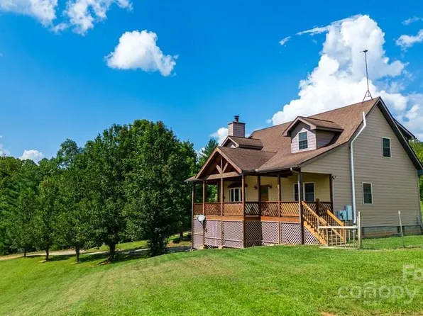 266 Gale Trl, Franklin, NC 28734