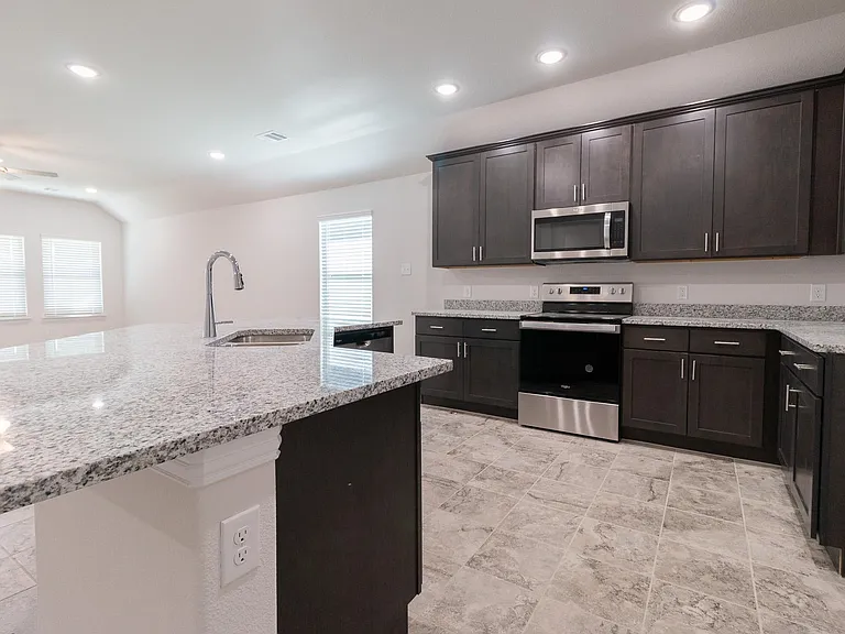 1013 Verde Valley Ln — Photo 22
