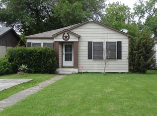 914 15th Ave N, Texas City, TX 77590