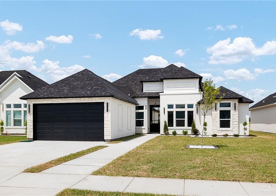 1st image of 1015 Broken Arrow Dr