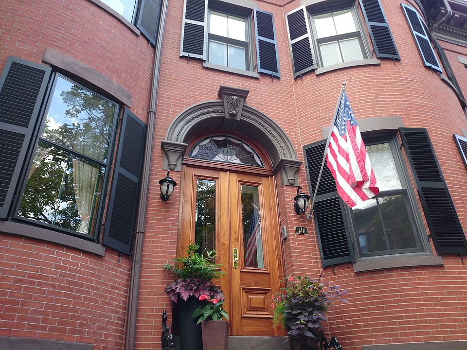 2nd image of 146 W Canton St