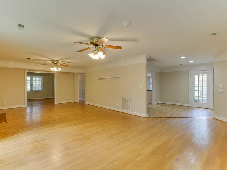 318 Powhatan Dr — Photo 20