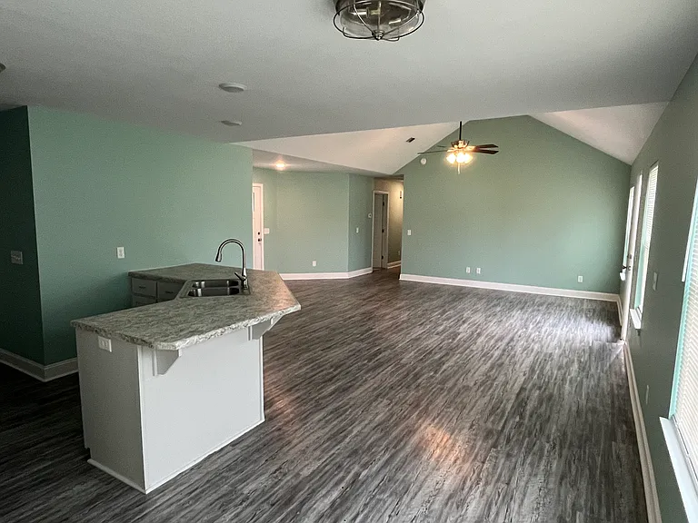 7031 White Pine Ave — Photo 22