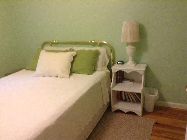 BR#3-Queen upstairs, lots of closet space
